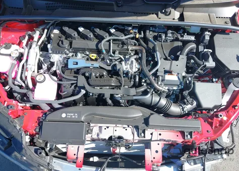 2025 Toyota Prius Prime Se/Xse/Xse Premium z USA, uszkodzony, nr VIN JTDACACU7S3046037